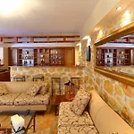 Vathi Apartmanhotel