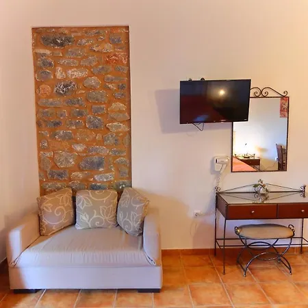 Aparthotel Vathi 4*