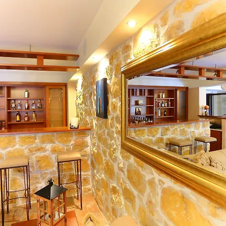 Vathi Lägenhetshotell