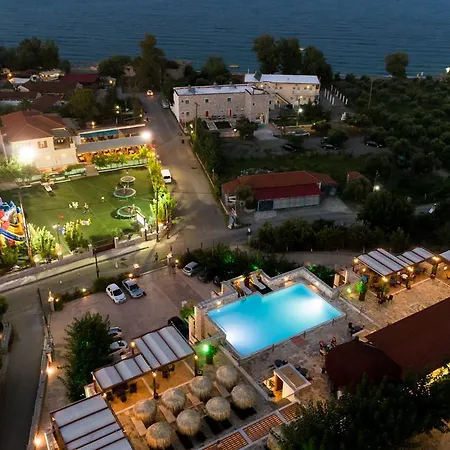 Apart Otel Vathi 4*